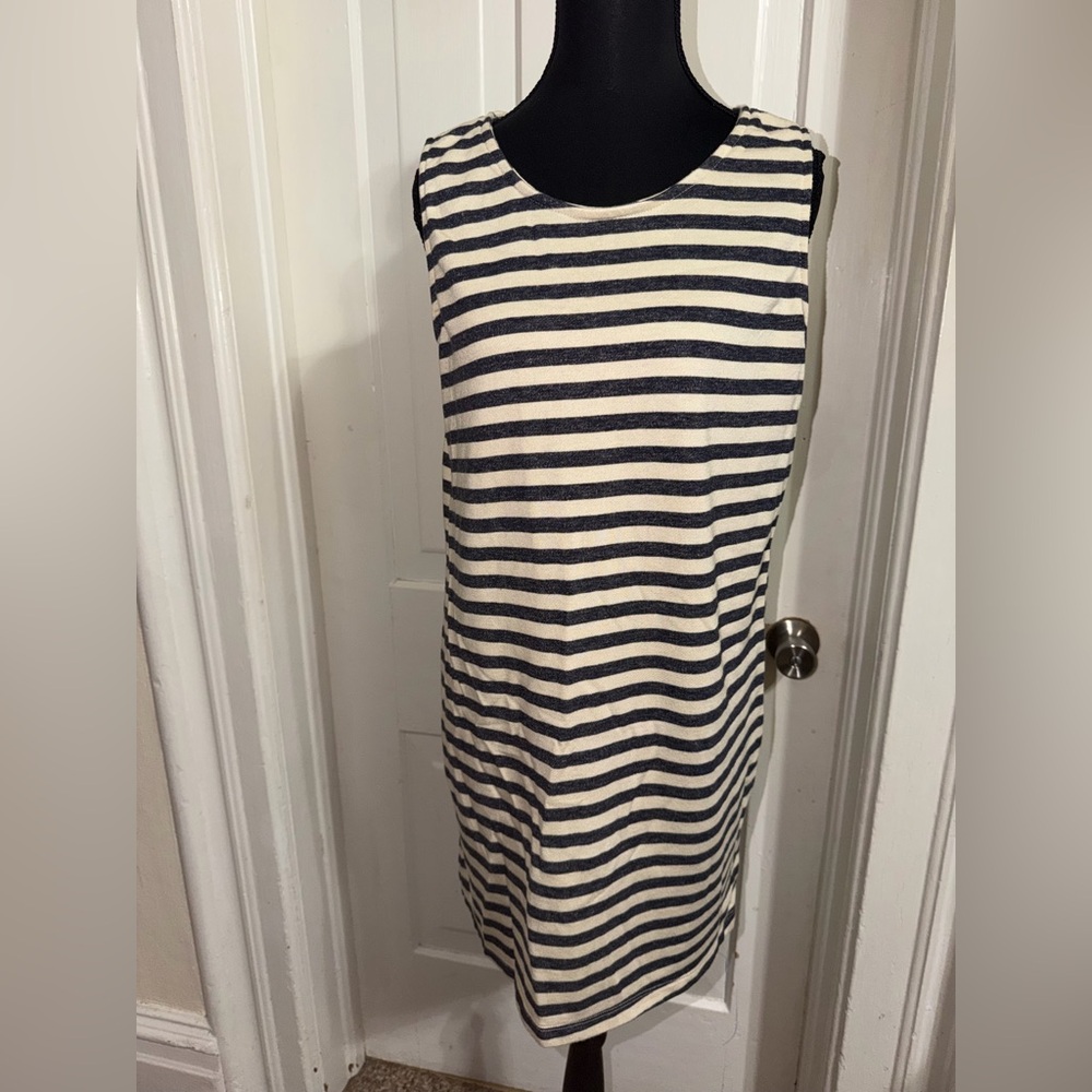 Women's thyme & Honey size medium dress, Striped Sleeveless Dress summer sun‎
